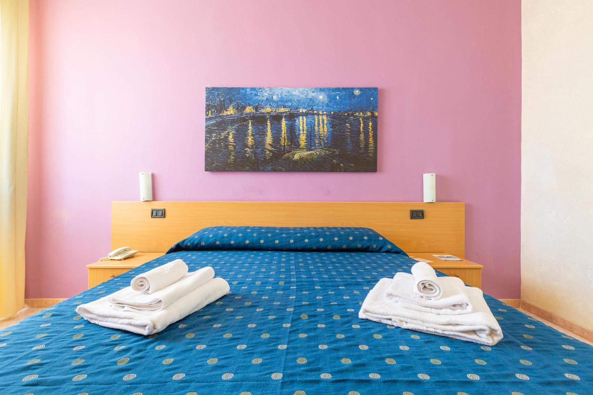 Hotel Il Riccio Porto Cesareo Kültér fotó
