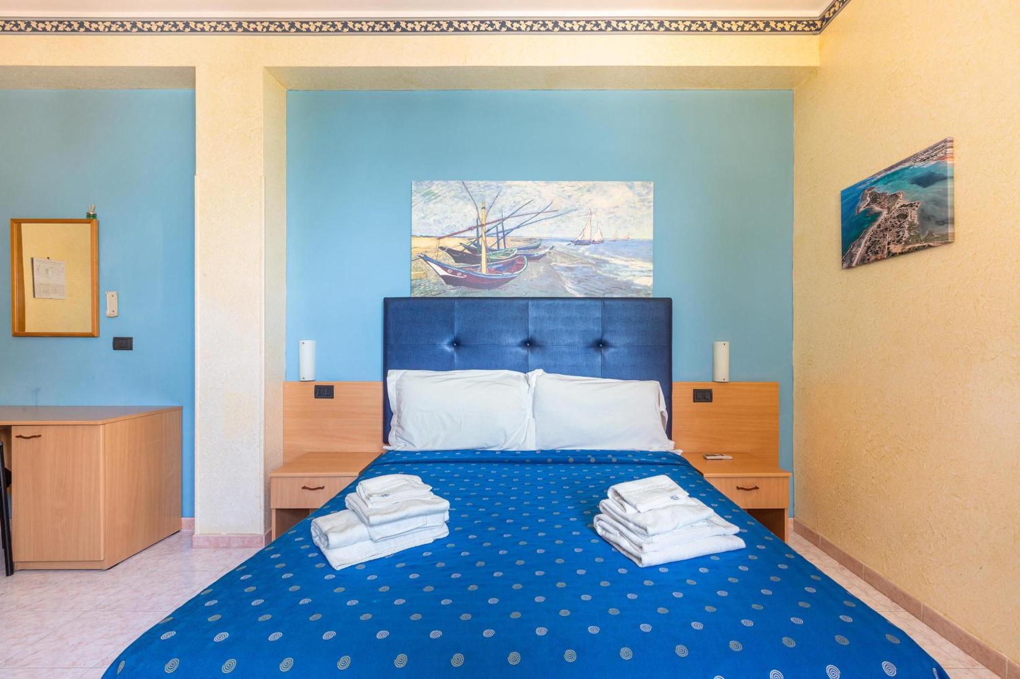 Hotel Il Riccio Porto Cesareo Kültér fotó