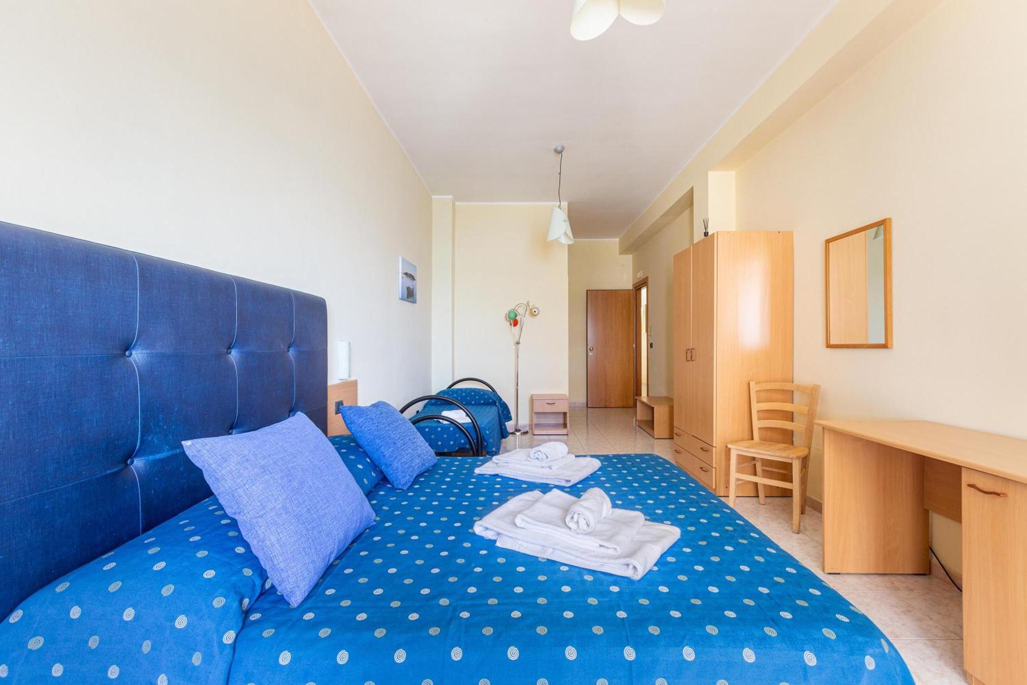 Hotel Il Riccio Porto Cesareo Kültér fotó