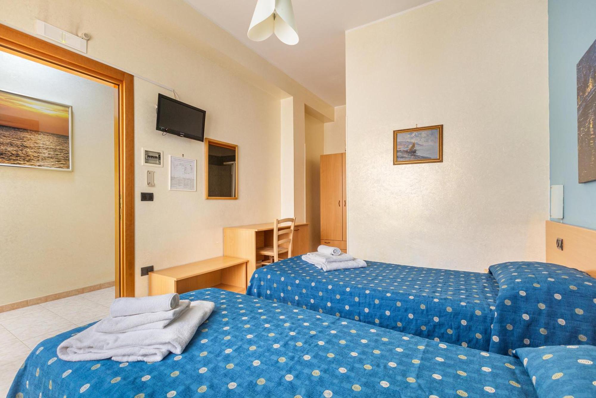Hotel Il Riccio Porto Cesareo Kültér fotó