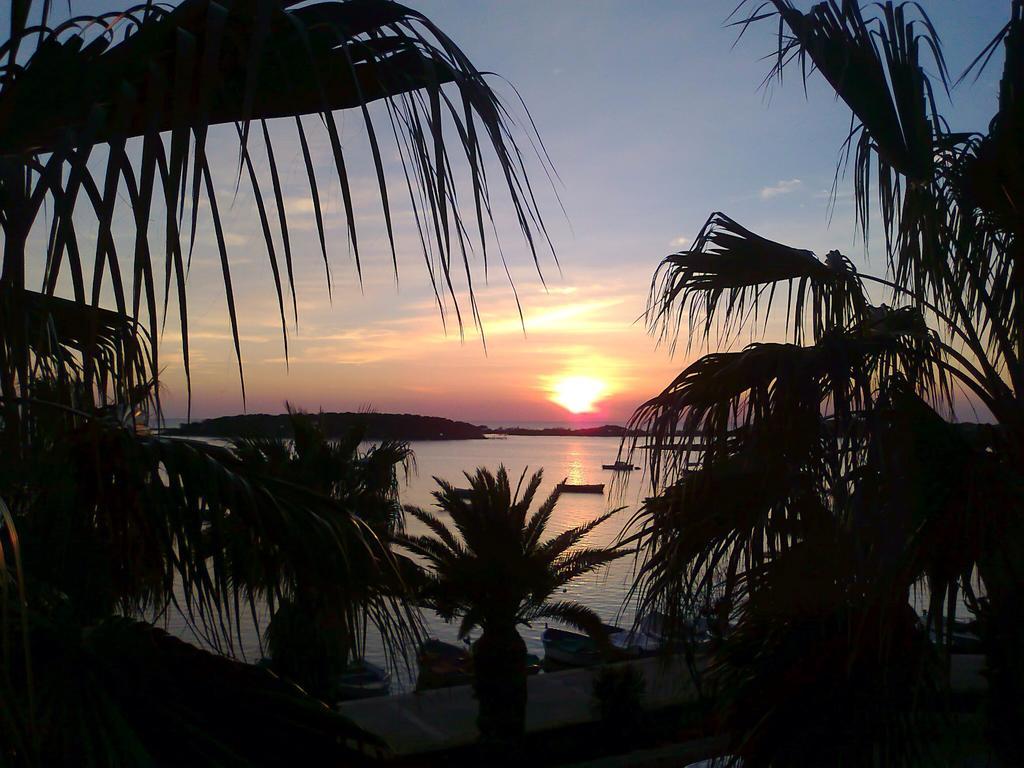 Hotel Il Riccio Porto Cesareo Kültér fotó