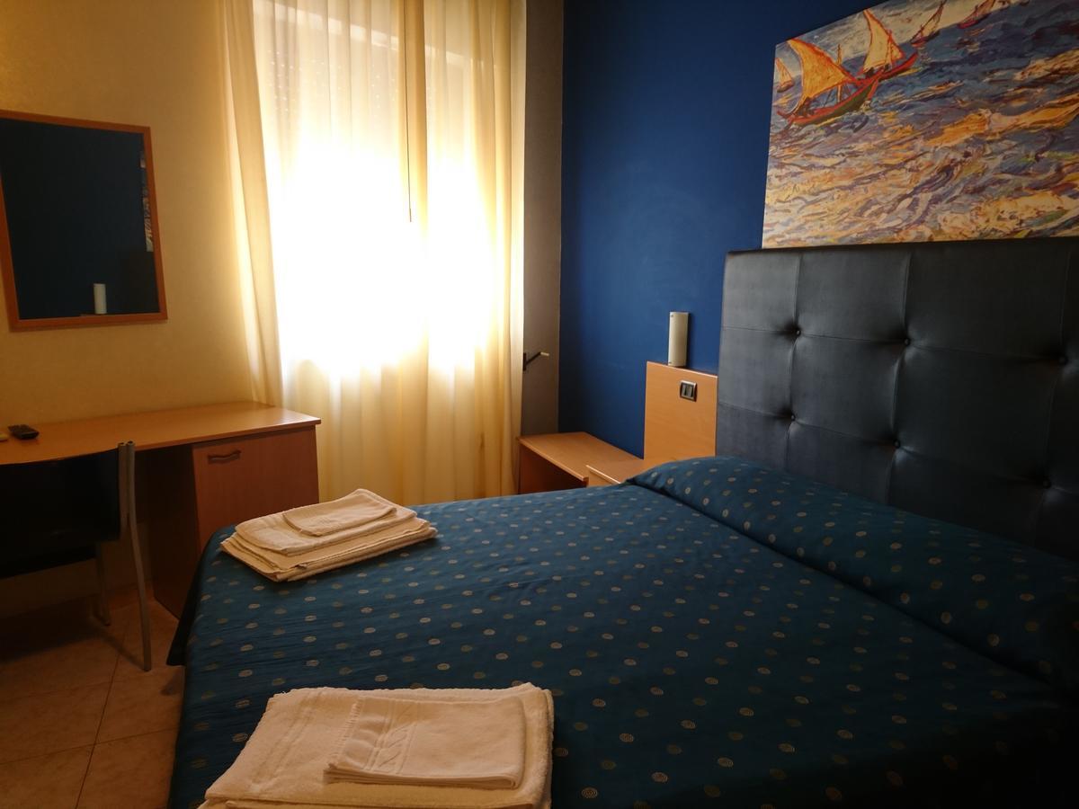 Hotel Il Riccio Porto Cesareo Kültér fotó
